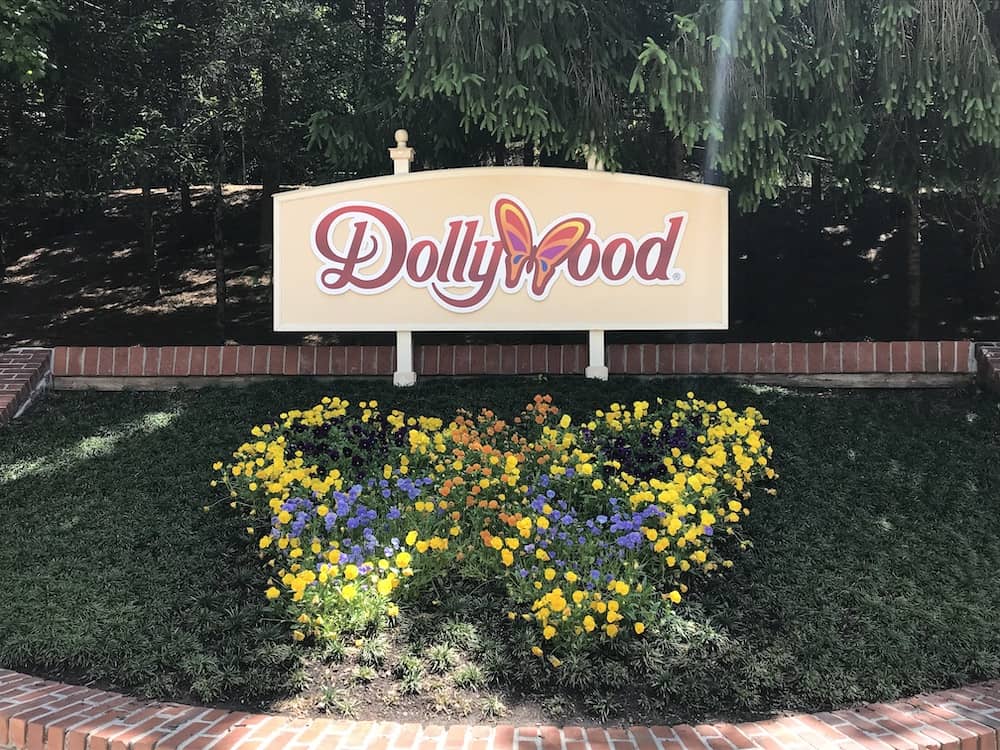 dollywood sign